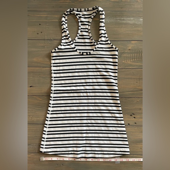 Lululemon Size 0 / 2 Tank Top.. Great condition. - Picture 1 of 5
